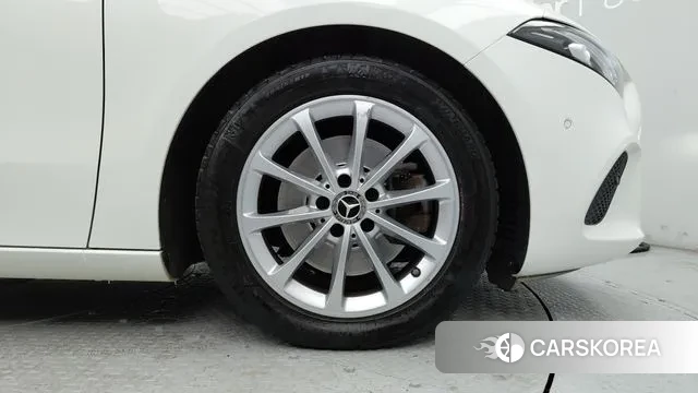 Mercedes-Benz A-Class W177 id 3530506 из Кореи 17