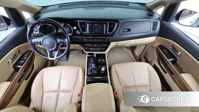 Kia All New Carnival id 4286362 из Кореи 17