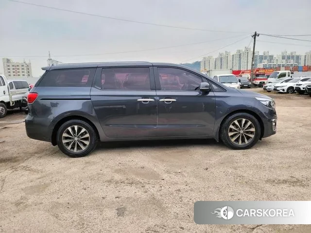 Kia All New Carnival id 3221037 из Кореи 17