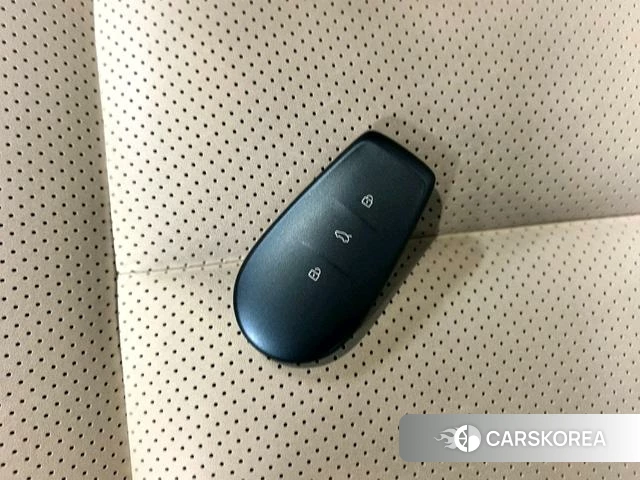 Nissan N6 id 4291283 из Китая 17