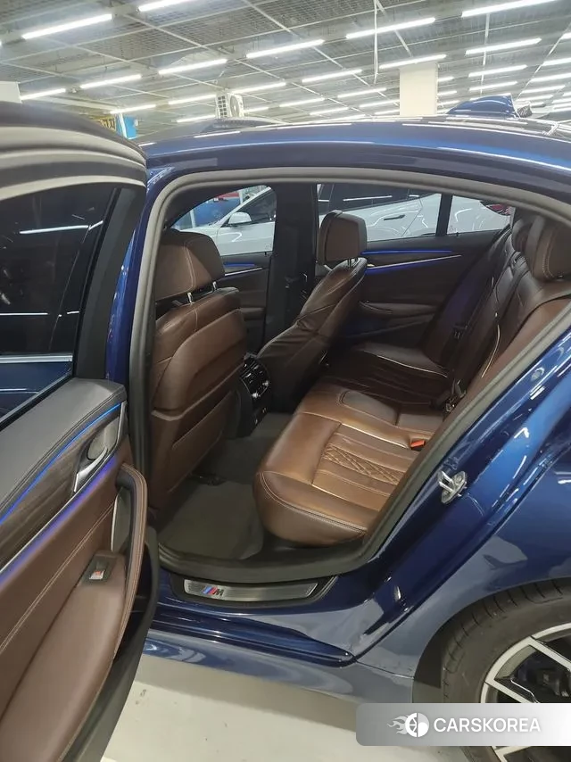 BMW 5 Series (G30) id 3385176 из Кореи 12