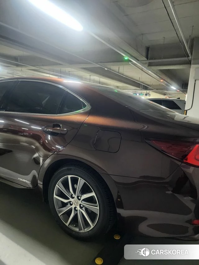 Lexus New ES300h id 4325962 из Кореи 8