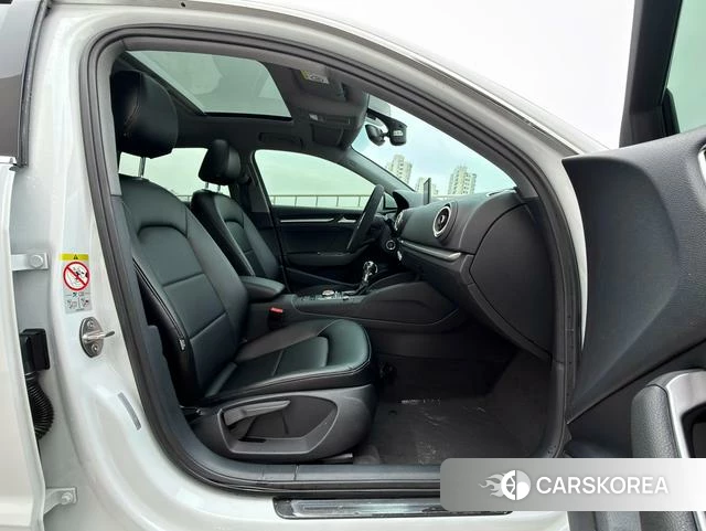 Audi A3 id 4212542 из Китая 16