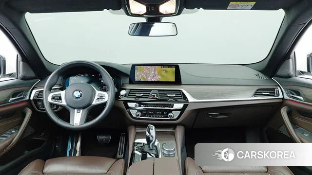BMW 5 Series (G30) id 4769958 из Кореи 17