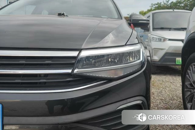 Volkswagen Bora id 4336354 из Китая 14