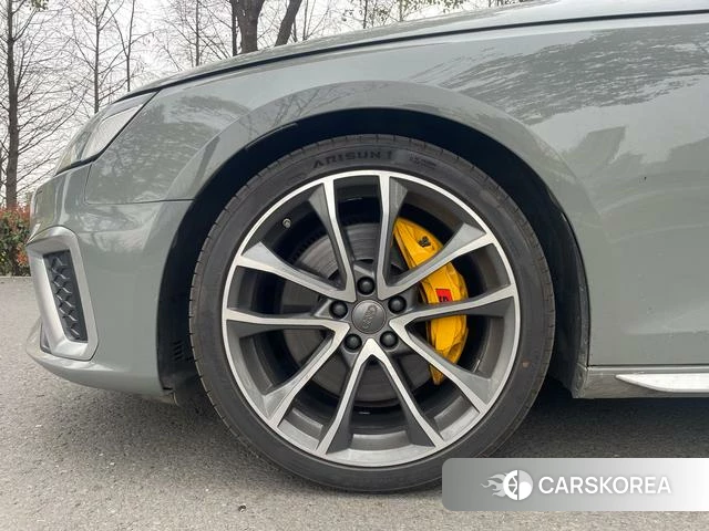 Audi S4 id 4299808 из Китая 13
