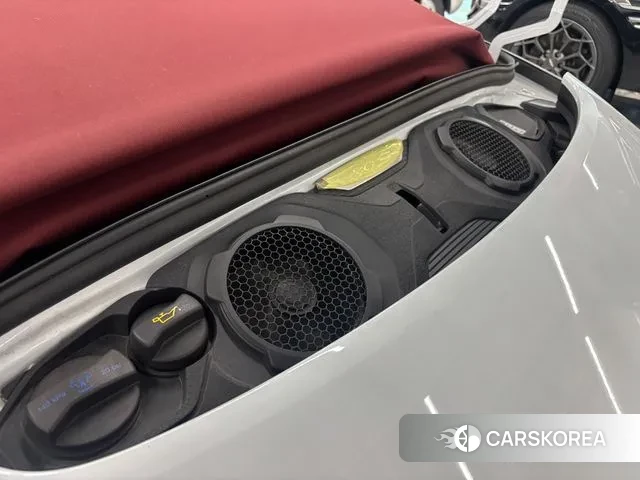 Porsche 911(992) id 2994426 из Кореи 17