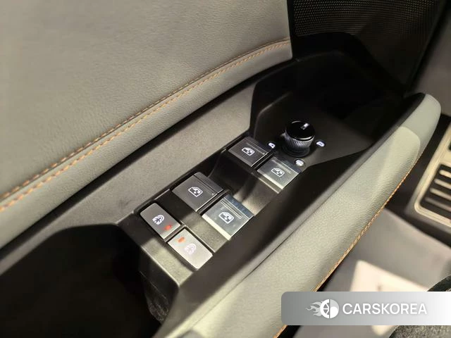 Audi Q5 e-tron id 3919440 из Китая 21