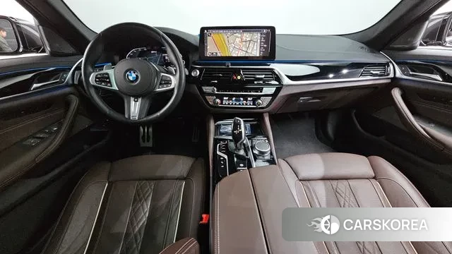 BMW 5 Series (G30) id 3468329 из Кореи 17