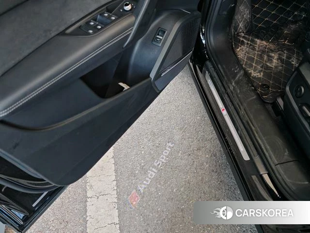 Audi Q5L Sportback id 4336213 из Китая 12