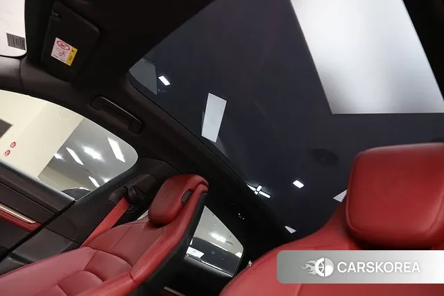 Porsche Taycan id 3371020 из Кореи 16