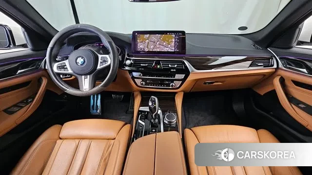 BMW 5 Series (G30) id 3504070 из Кореи 17