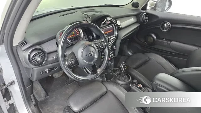 Mini Cooper id 3636195 из Кореи 17