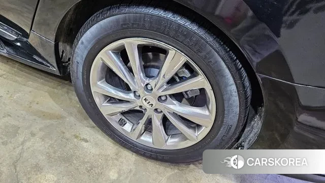 Kia The New Carnival id 2373449 из Кореи 17