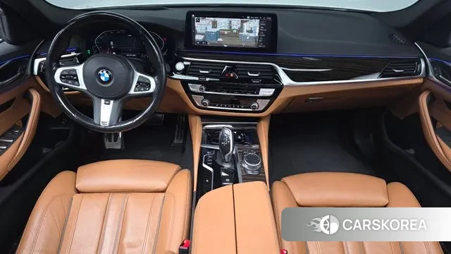 BMW 5 Series (G30) id 3691769 из Кореи 17