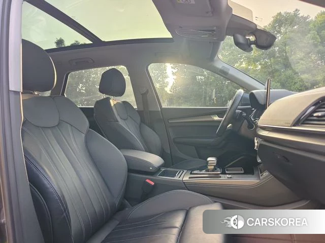 Audi Q5L id 4273264 из Китая 17