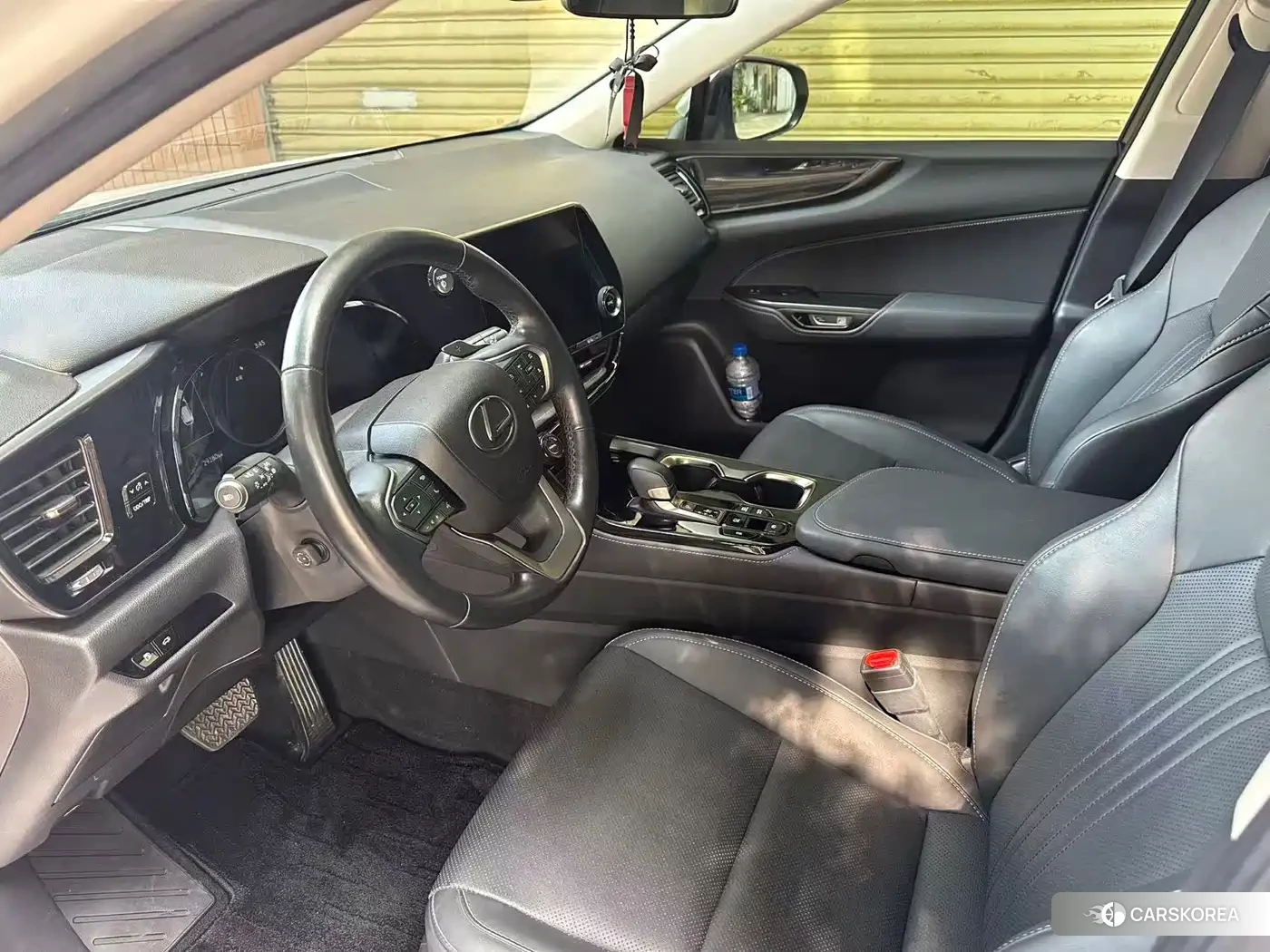 Lexus NX New Energy id 4570327 из Китая 7