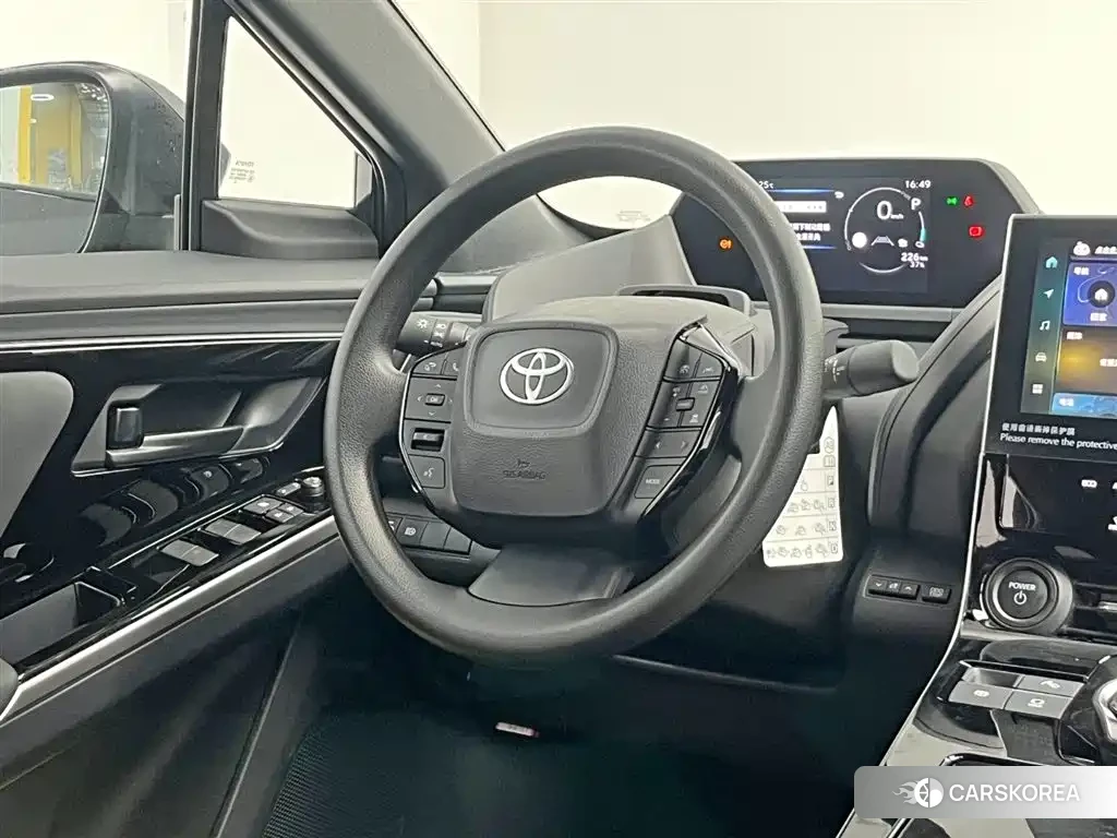 Toyota bZ4X id 4554133 из Китая 21