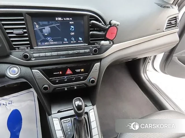 Hyundai Avante AD id 3643792 из Кореи 16