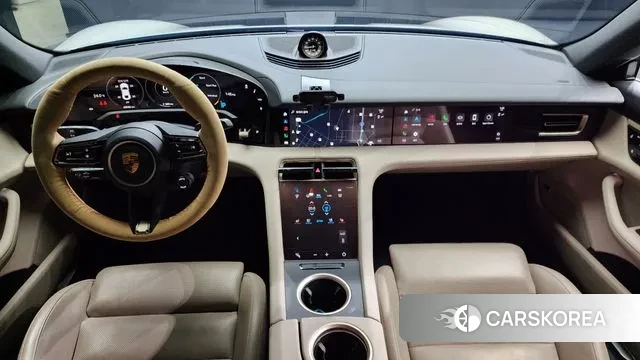 Porsche Taycan id 3165464 из Кореи 17