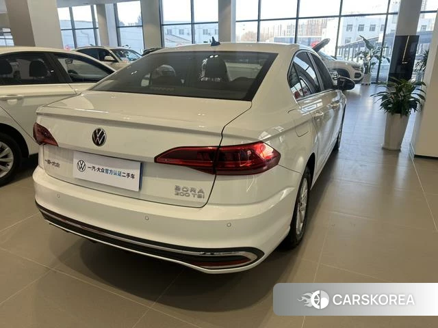 Volkswagen Bora id 4256823 из Китая 9