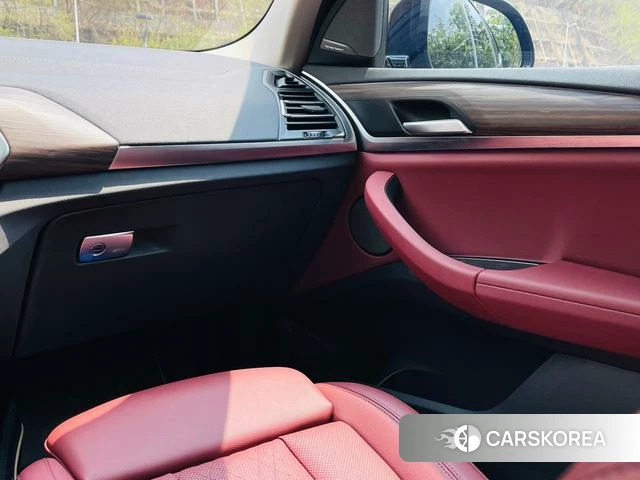 BMW X3 id 4290965 из Китая 17