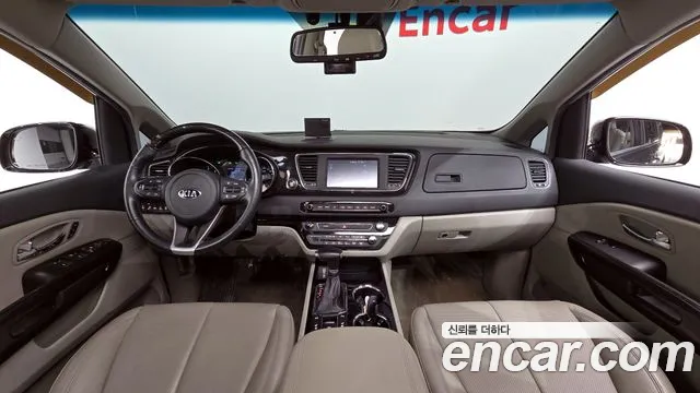 Kia The New Carnival id 2719726 из Кореи 17