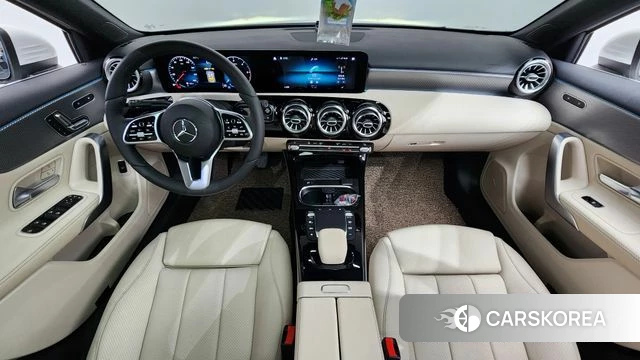 Mercedes-Benz A-Class W177 id 4245168 из Кореи 28
