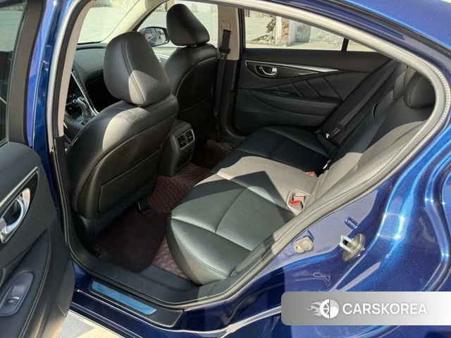 Infiniti Q50L id 4241864 из Китая 7