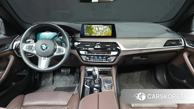 BMW 5 Series (G30) id 4196792 из Кореи 27