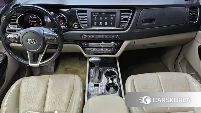 Kia The New Carnival id 3510128 из Кореи 17