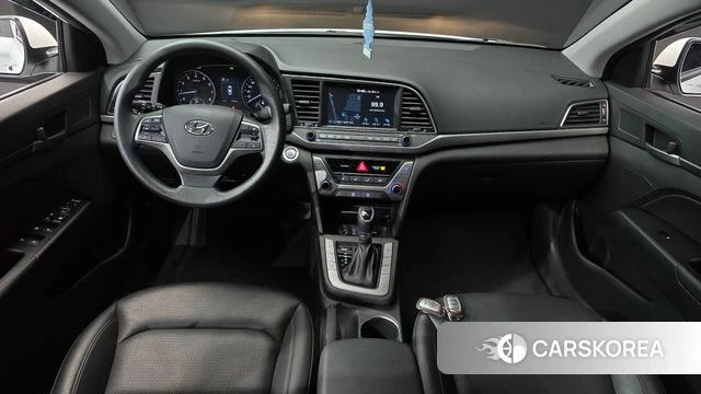 Hyundai Avante AD id 3845590 из Кореи 17