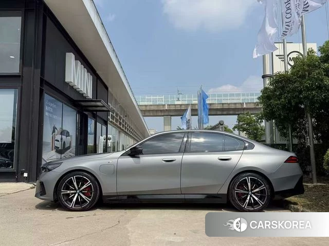 BMW i5 (import) id 4259304 из Китая 16
