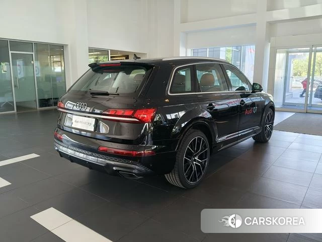 Audi Q7 id 4278978 из Китая 16