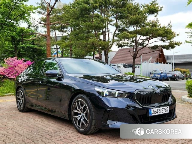 BMW 5 Series (G60) id 4248267 из Кореи 17