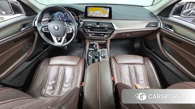 BMW 5 Series (G30) id 3622325 из Кореи 17