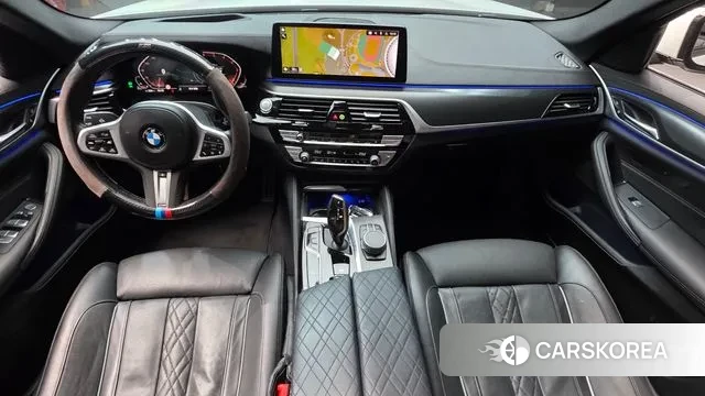 BMW 5 Series (G30) id 3586282 из Кореи 17