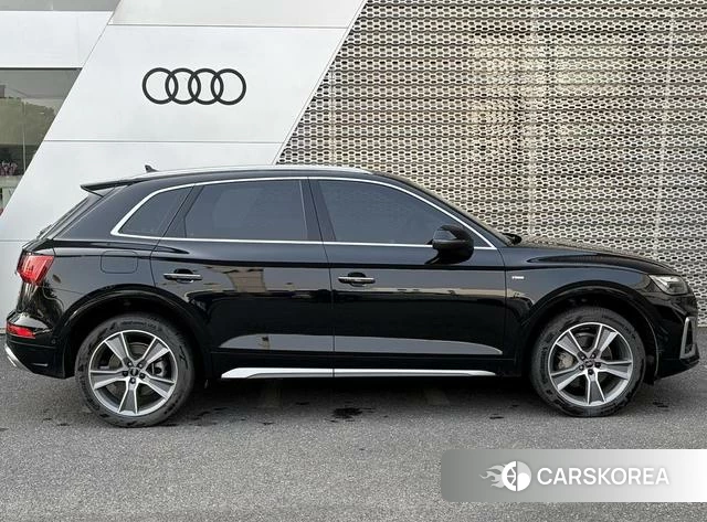 Audi Q5L id 3890656 из Китая 12