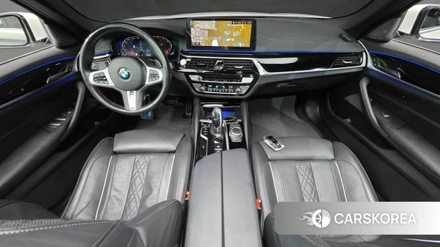 BMW 5 Series (G30) id 4481536 из Кореи 33