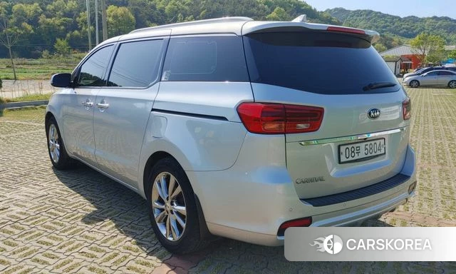 Kia The New Carnival id 4225725 из Кореи 17