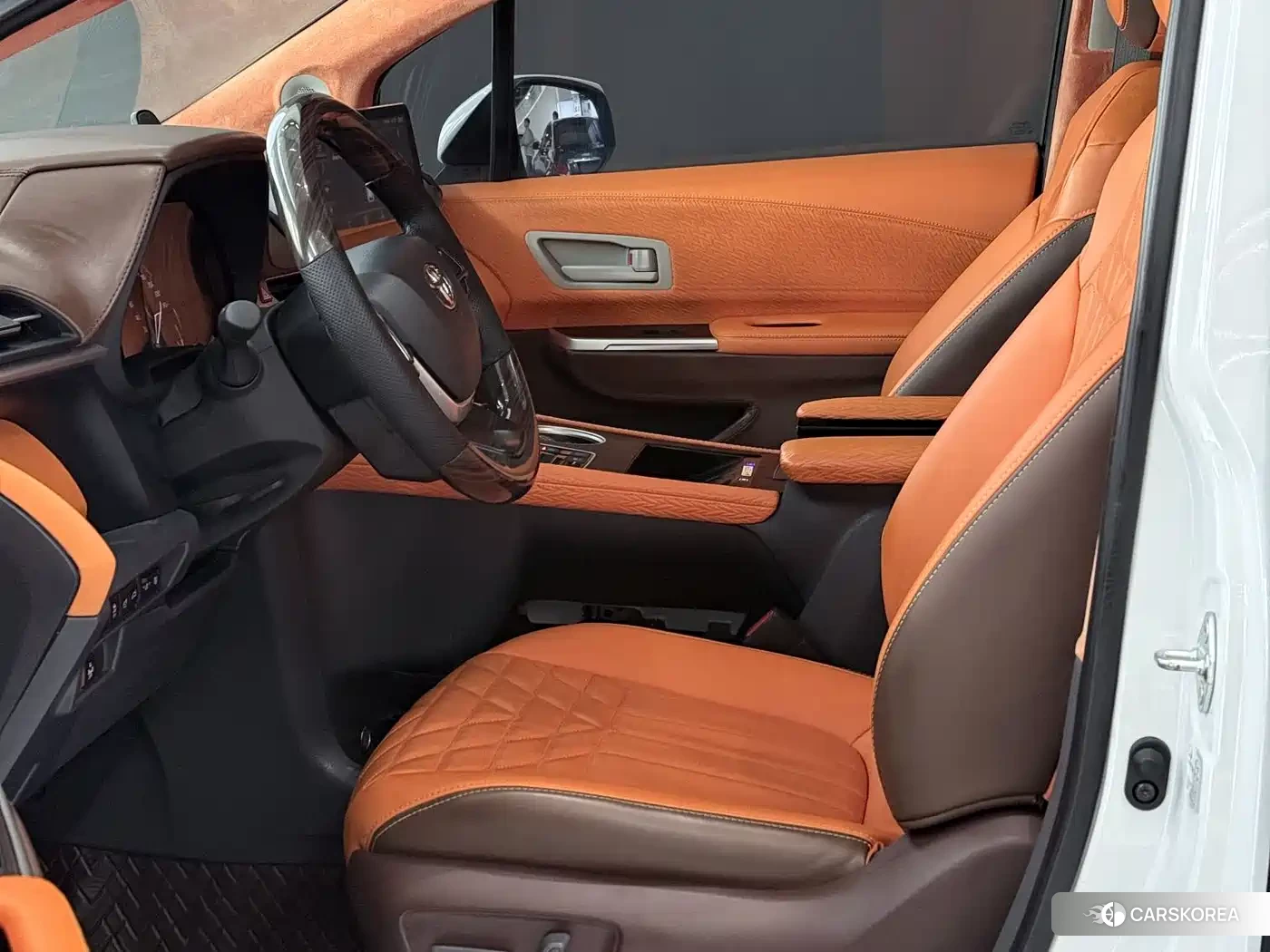 Toyota Sienna id 4548079 из Китая 24