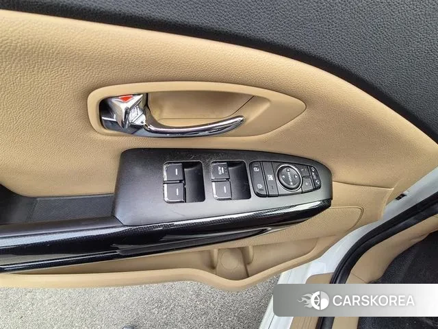 Kia The New Carnival id 3666258 из Кореи 17