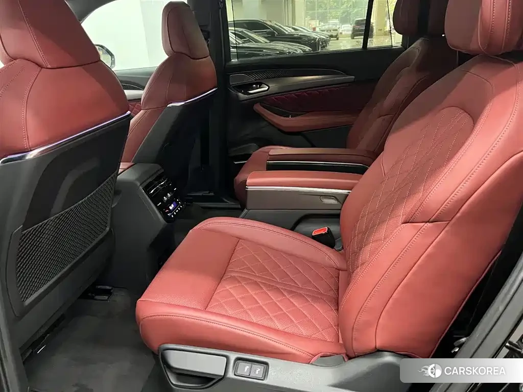 Audi Q6 id 4546563 из Китая 15