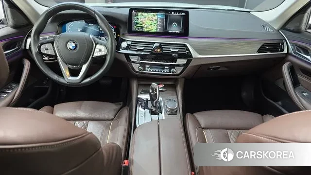 BMW 5 Series (G30) id 3462856 из Кореи 17