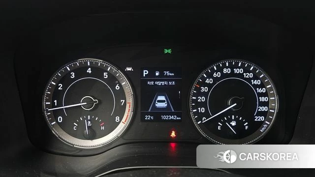 Hyundai Venue id 4020002 из Кореи 17