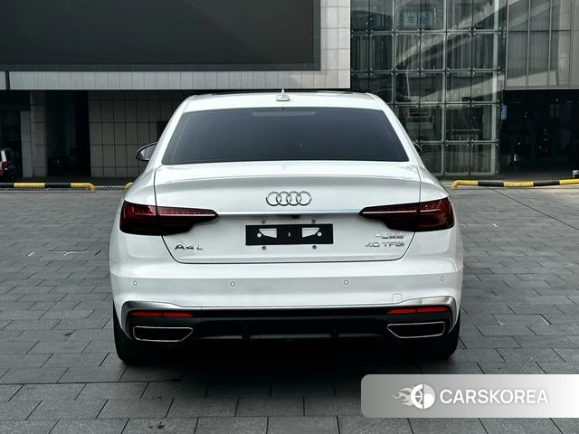 Audi A4L id 4299895 из Китая 7