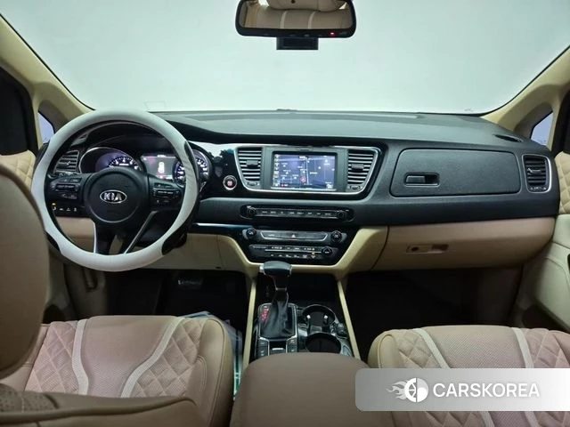 Kia The New Carnival id 4384562 из Кореи 16
