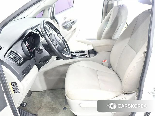 Kia The New Carnival id 4748327 из Кореи 17