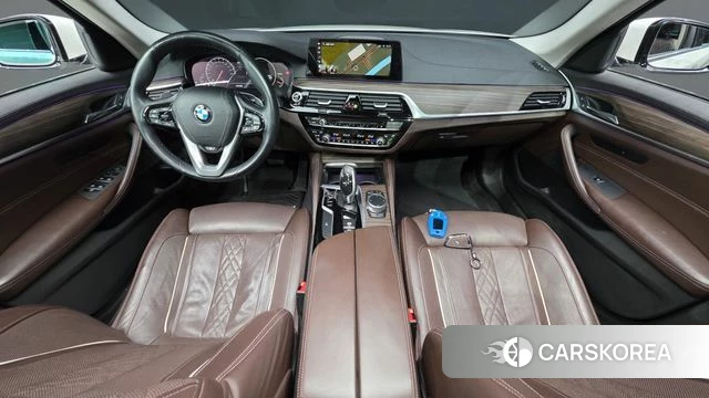 BMW 5 Series (G30) id 4693697 из Кореи 30