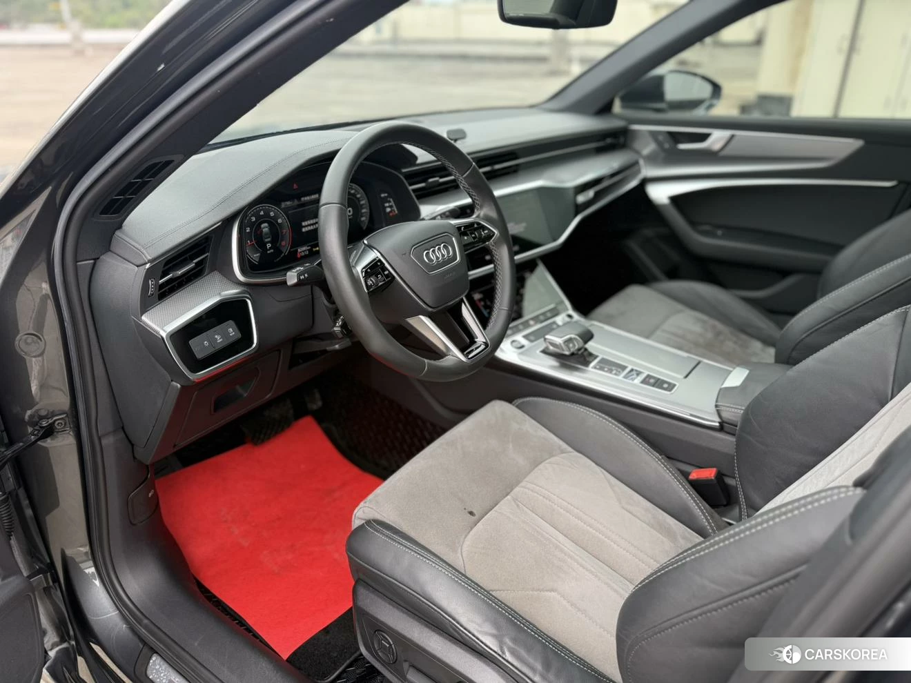 Audi A6L id 4510845 из Китая 10